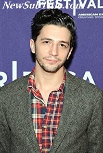 بیوگرافی John Magaro